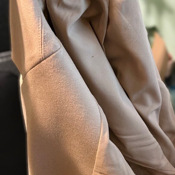 Express Editor Dress Coat Size S in Camel - Picture 8 of 9